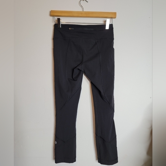Lululemon Athletica 7/8s Capri short leggings size 4 - Picture 1 of 13